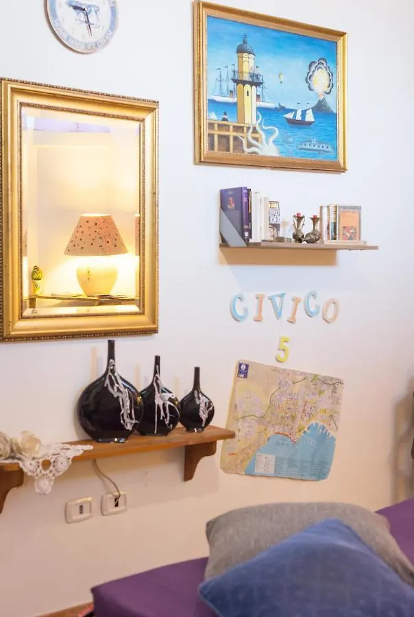 Apartmán Civico 5 Appartament Napoli Centro